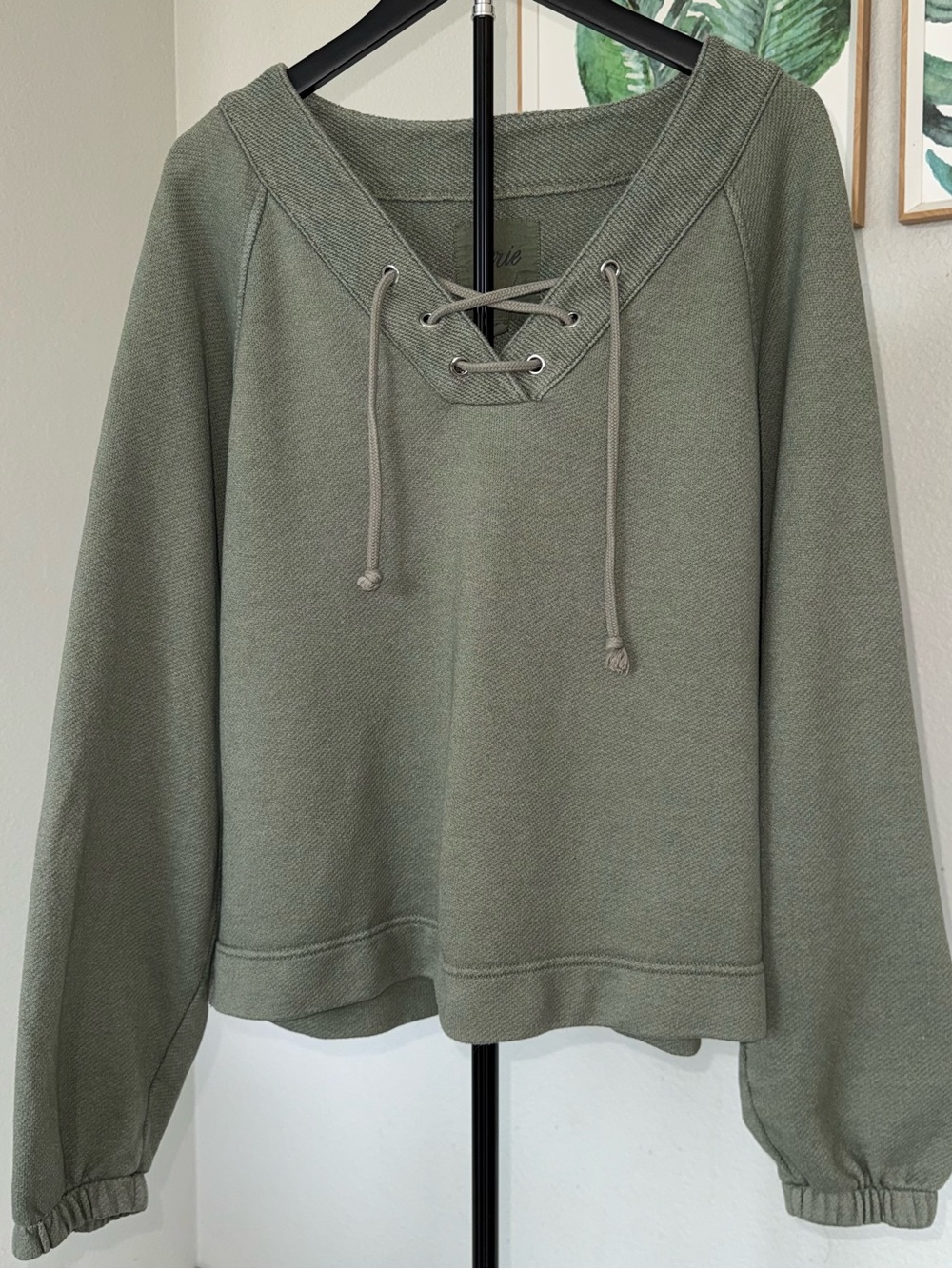 Aerie Women's Medium Olive Green Lace-Up V-Neck
Pullover Sweatshirt